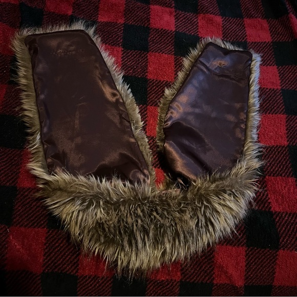 Accessories - Faux Fur Wrap/Shawl